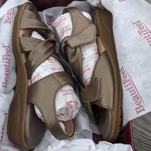 Brand new BeautiFeel Venezuela sandals